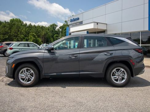 Certified 2026 Hyundai Tucson SE FWD image 5