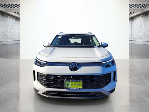 New 2026 Volkswagen Tiguan SE AWD/4WD image 3