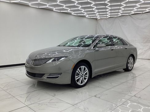 Used 2016 Lincoln MKZ Hybrid image 6