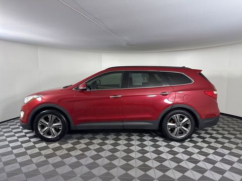Used 2013 Hyundai Santa Fe Limited w/ Technology Pkg FWD image 2