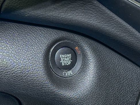 Certified 2021 Jeep Cherokee High Altitude image 39