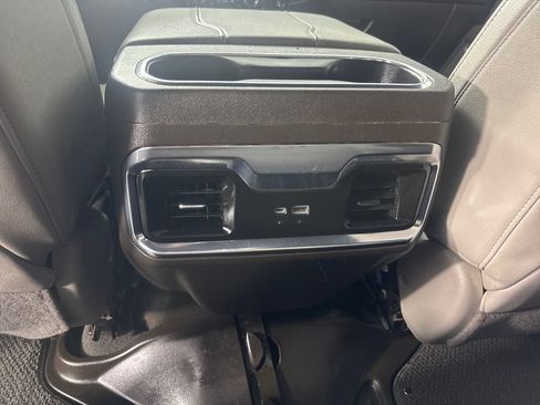 Used 2023 GMC Sierra 1500 SLT w/ SLT Convenience Package AWD/4WD image 23