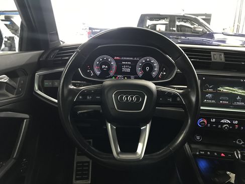 Used 2023 Audi Q3 2.0T Premium Plus w/ Premium Plus Package AWD/4WD image 20