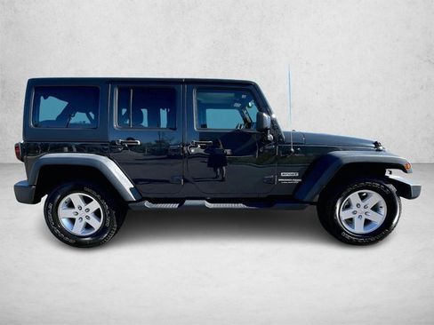 Used 2018 Jeep Wrangler Unlimited Sport S image 5