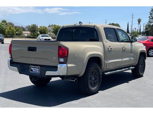 Used 2018 Toyota Tacoma SR5 RWD image 7