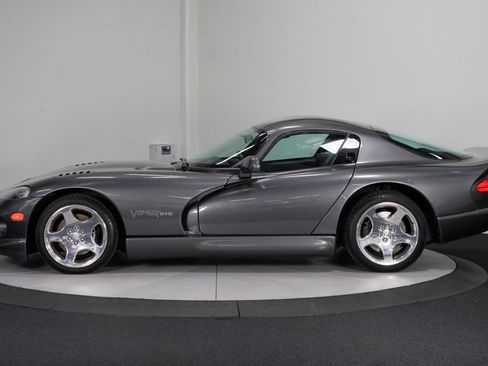 Used 2002 Dodge Viper GTS RWD image 6