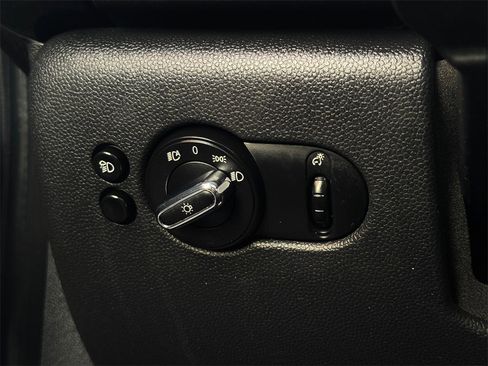 Used 2022 MINI Cooper S image 29