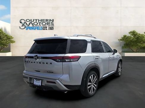 Used 2025 Nissan Pathfinder Platinum w/ Black Appearance Package FWD image 32
