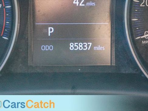 Used 2019 Toyota C-HR LE image 25