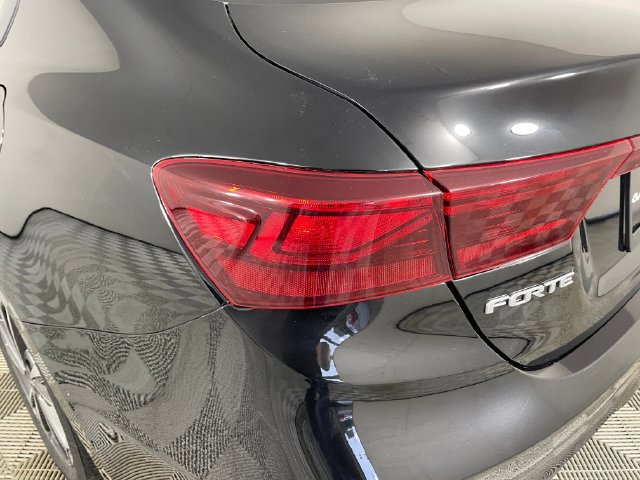 Certified 2023 Kia Forte LXS w/ LXS Technology Package FWD image 19