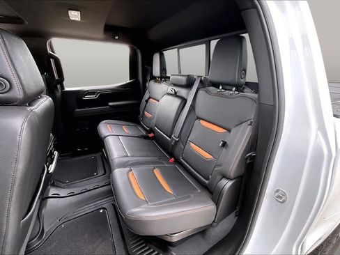 Used 2024 GMC Sierra 1500 AT4 w/ Technology Package AWD/4WD image 20