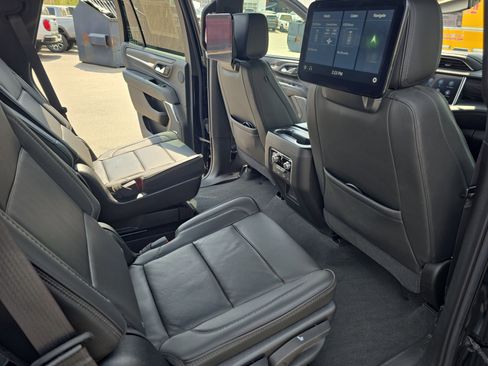 Used 2021 GMC Yukon Denali AWD/4WD image 11