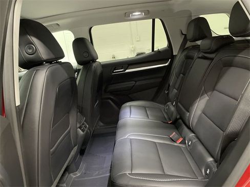 New 2026 GMC Terrain Denali w/ LPO, Floor Liner Package image 17