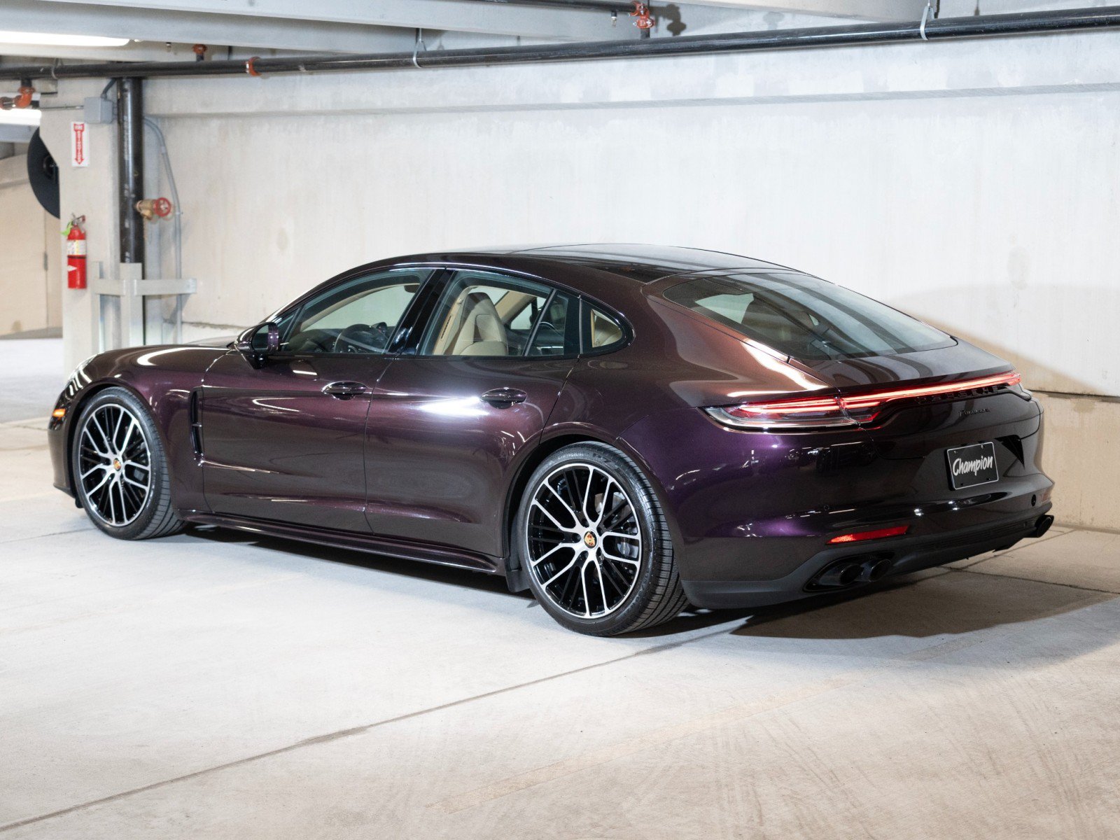 Certified 2023 Porsche Panamera Platinum Edition RWD image 3