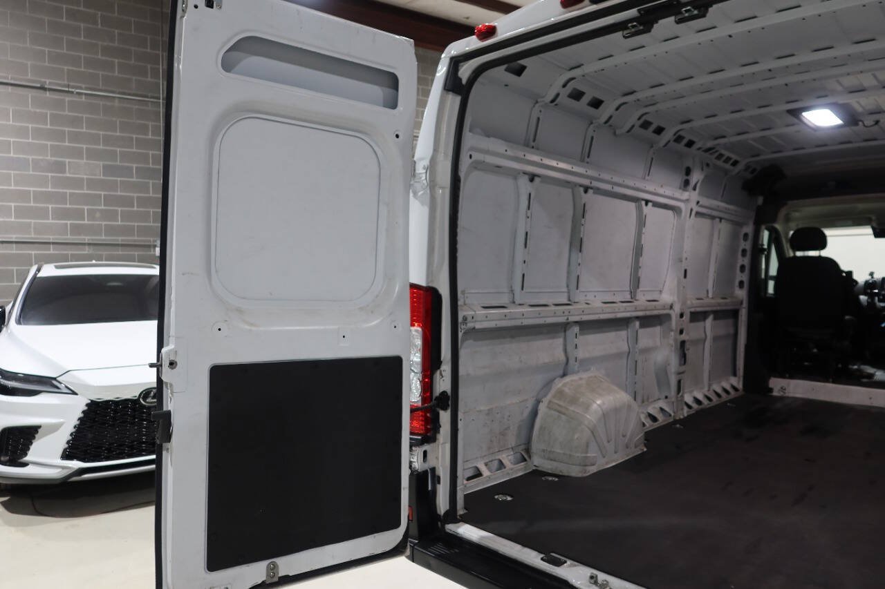 Used 2023 RAM ProMaster 3500 w/ Driver Convenience Group FWD image 18