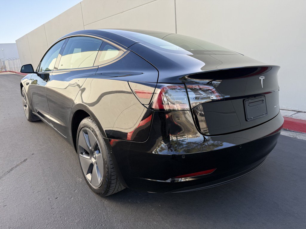 Used 2022 Tesla Model 3 AWD/4WD image 4