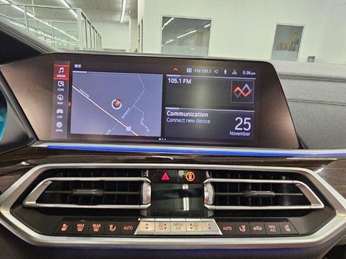 Used 2019 BMW X7 xDrive50i w/ Premium Package AWD/4WD image 22