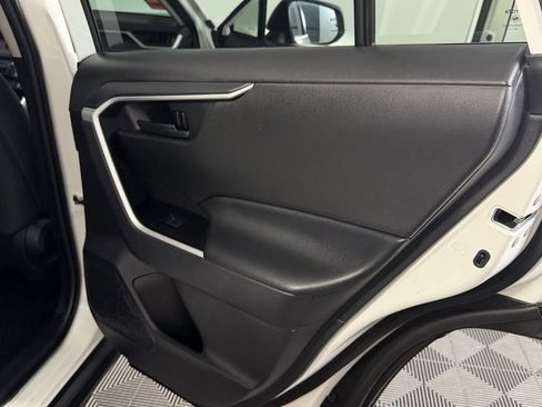 Used 2025 Toyota RAV4 LE image 31