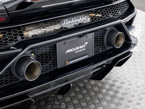 Used 2022 Lamborghini Huracan EVO image 54