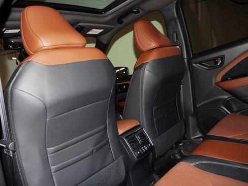 Used 2025 Subaru Forester Touring image 52