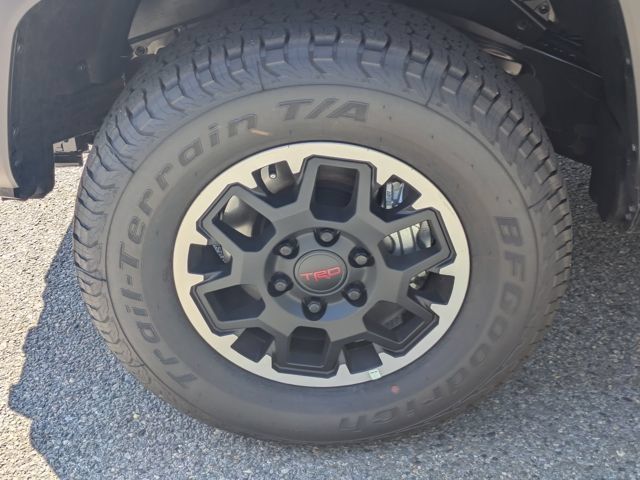 New 2026 Toyota Tacoma TRD Off-Road AWD/4WD image 12