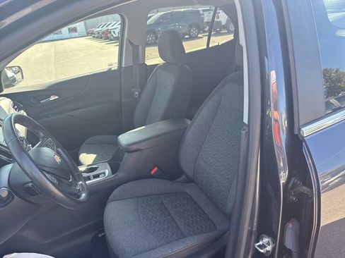 Used 2022 Chevrolet Equinox LT image 10