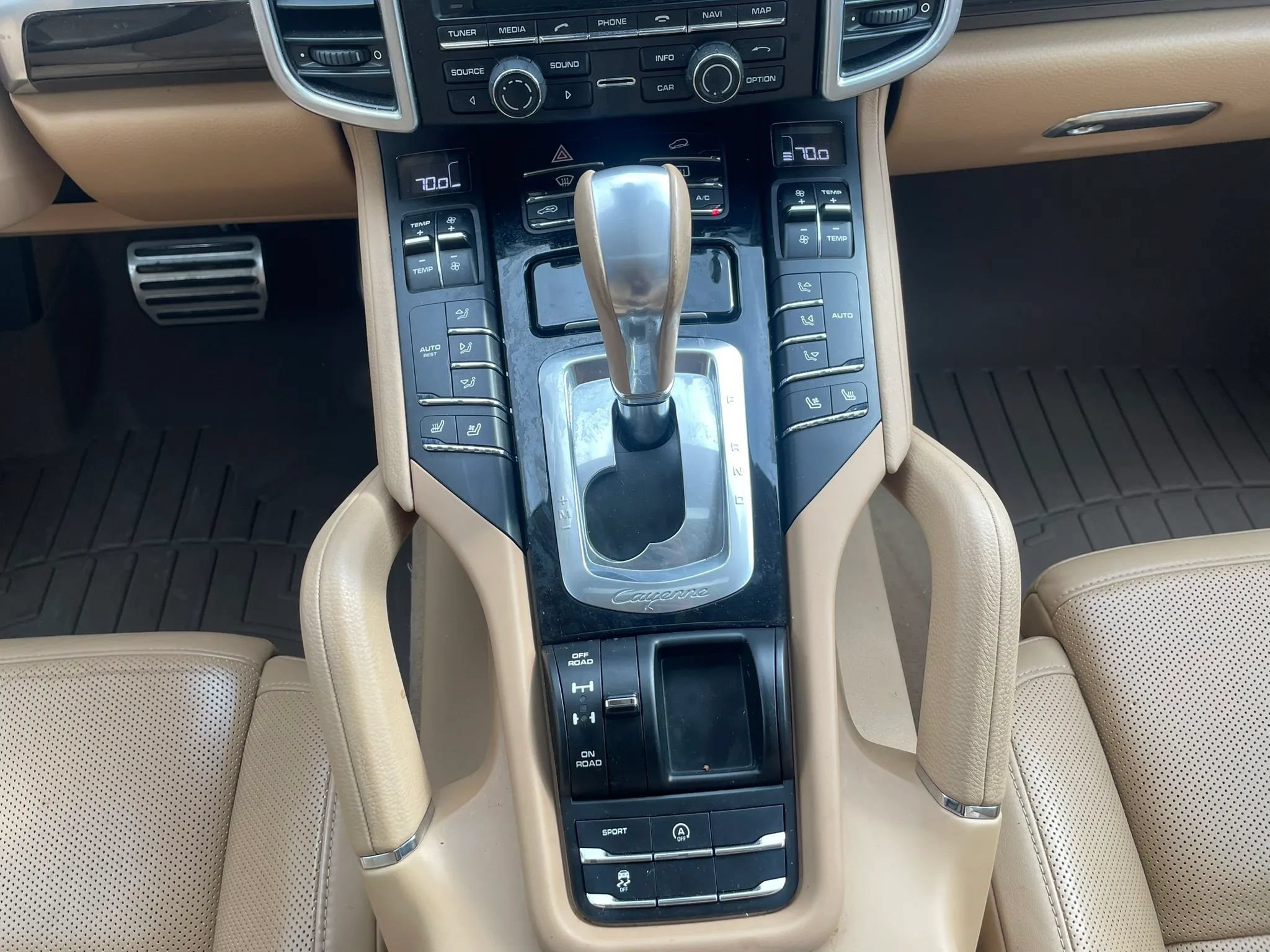 Used 2016 Porsche Cayenne S AWD/4WD image 14