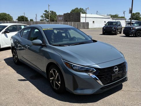 Used 2025 Nissan Sentra SV FWD image 12