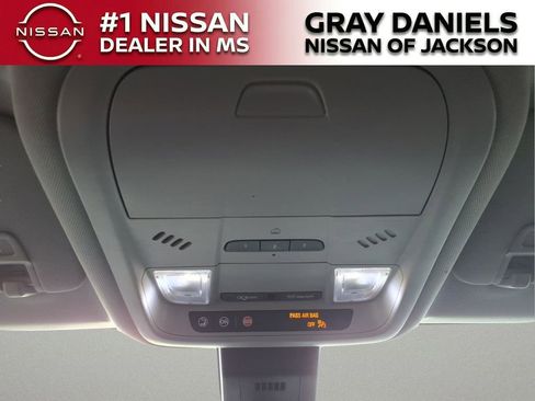 Used 2020 Chevrolet Equinox LT image 21