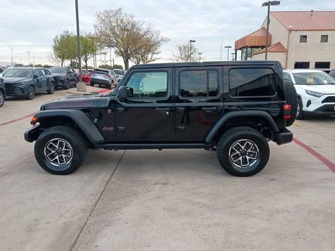 Used 2025 Jeep Wrangler Rubicon w/ Convenience Group image 4