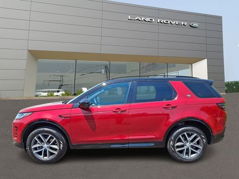 Used 2025 Land Rover Discovery Sport Dynamic SE AWD/4WD image 6