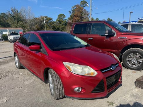 Used 2012 Ford Focus SE image 1