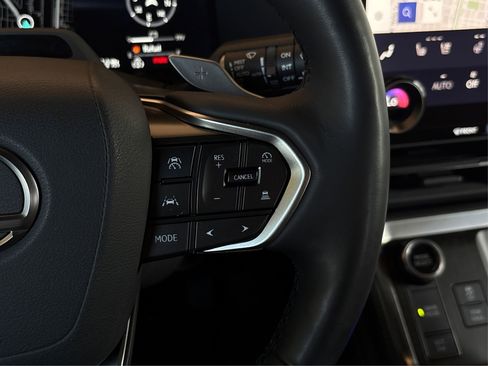 Used 2024 Lexus GX 550 image 29