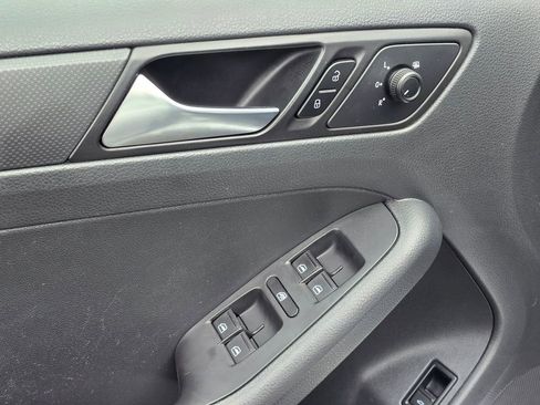 Used 2015 Volkswagen Jetta S image 20