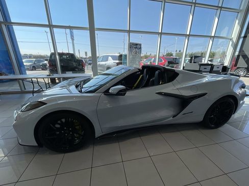 Used 2024 Chevrolet Corvette Z06 image 4