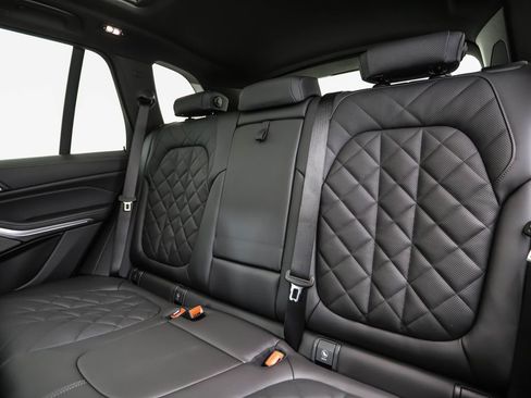 New 2026 BMW X5 xDrive40i AWD/4WD image 23