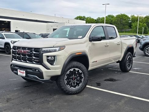 New 2026 GMC Canyon AT4 w/ AT4 Premium Package AWD/4WD image 4