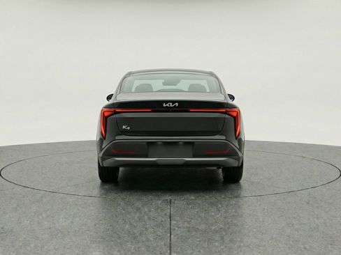 Used 2025 Kia K4 FWD image 7