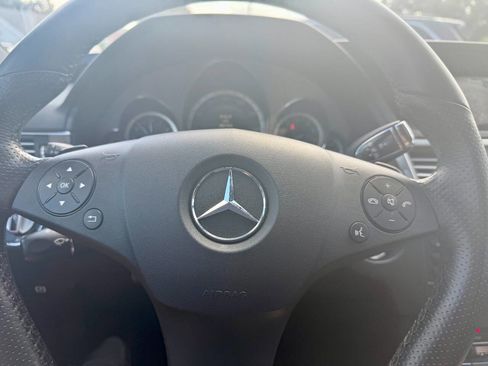 Used 2010 Mercedes-Benz E 350 4MATIC Sedan image 18
