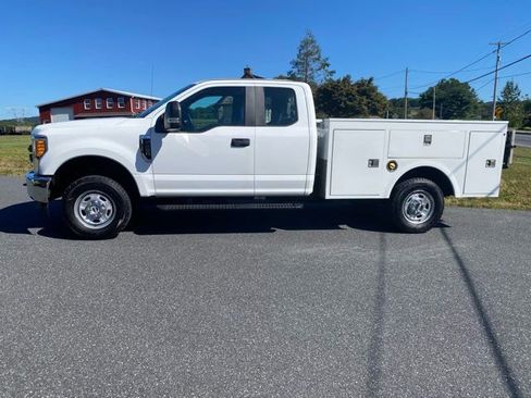 Used 2017 Ford F250 XL w/ Power Equipment Group image 2