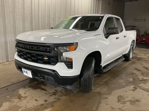 Used 2022 Chevrolet Silverado 1500 W/T w/ WT Value Package image 4
