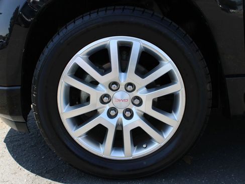 Used 2016 GMC Acadia Denali image 41