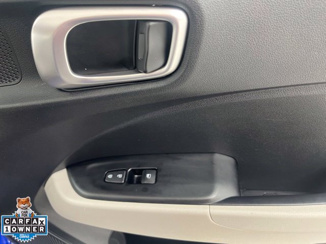 Used 2025 Hyundai Venue SEL FWD image 24