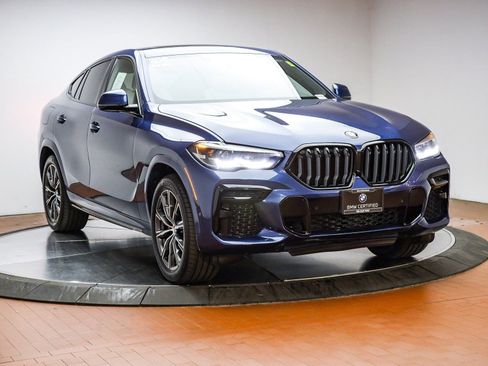 Used 2022 BMW X6 xDrive40i w/ M Sport Package image 3