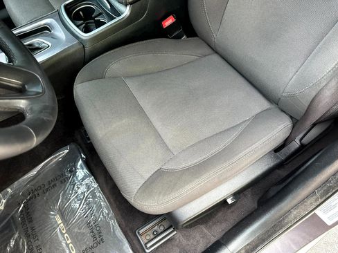 Used 2017 Dodge Charger SE image 26