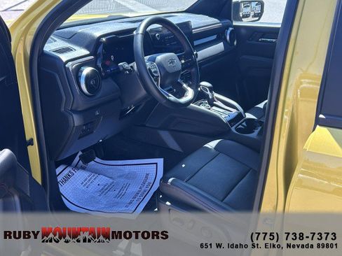Used 2023 Chevrolet Colorado Z71 w/ Z71 Convenience Package 2 AWD/4WD image 10