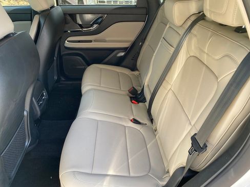 New 2026 Lincoln Corsair Reserve image 14