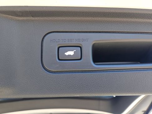 Certified 2023 Honda Pilot Elite image 26