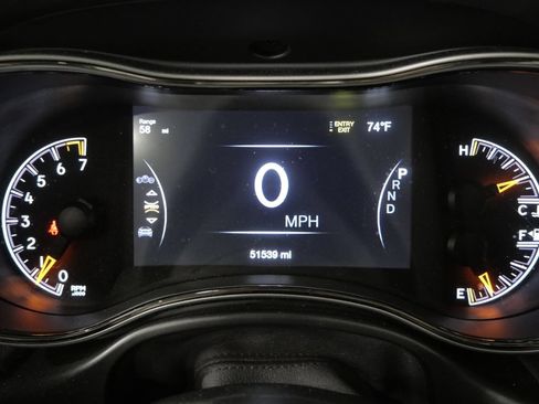 Used 2021 Jeep Grand Cherokee High Altitude AWD/4WD image 16