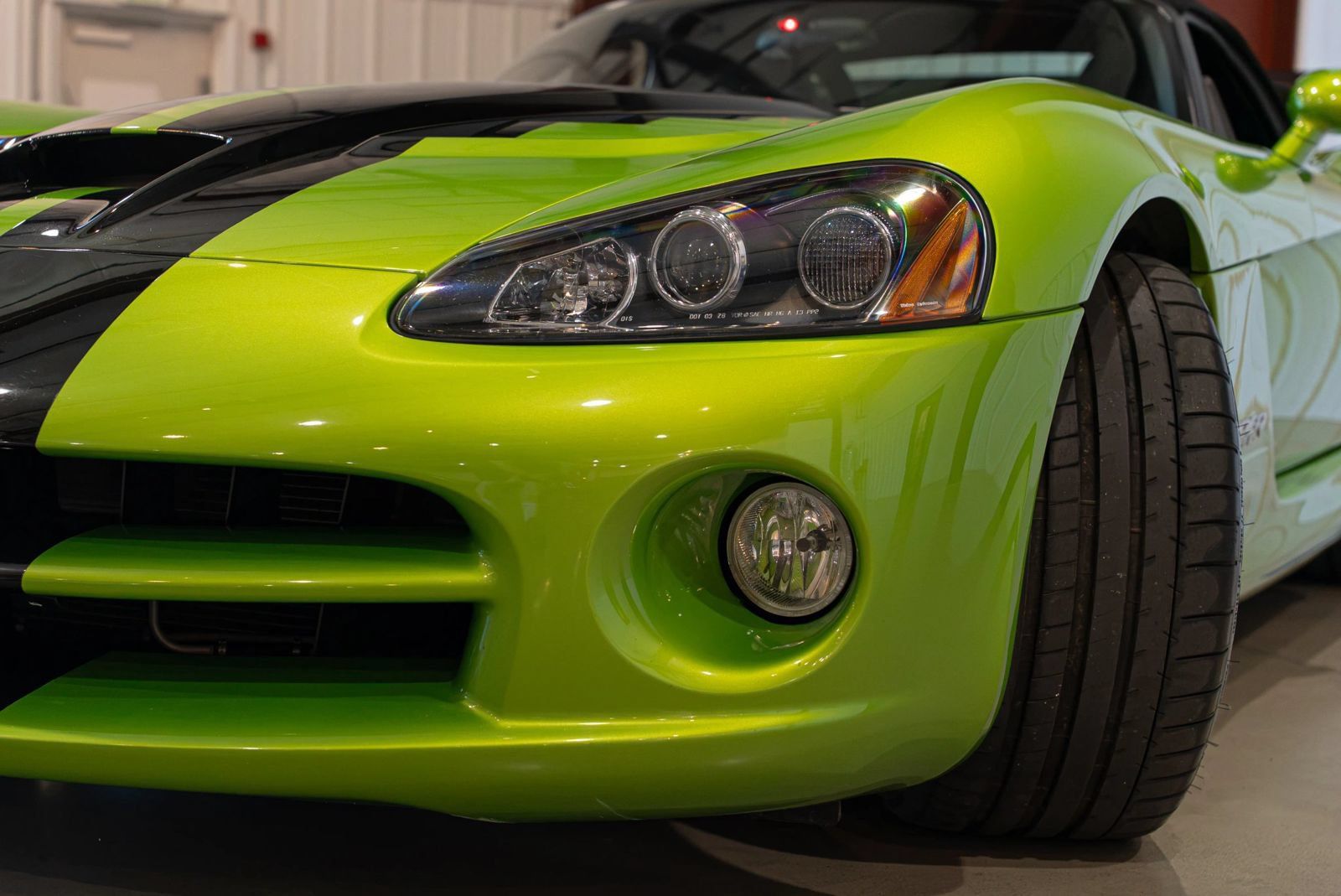 Used 2010 Dodge Viper SRT-10 RWD image 9